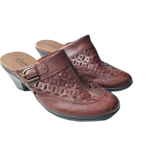 Clarks brown leather mules size 6.5 - Picture 1 of 11